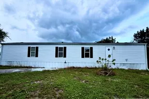 8423 SE Sandy Ln, Hobe Sound, FL 33455 - Photo 4