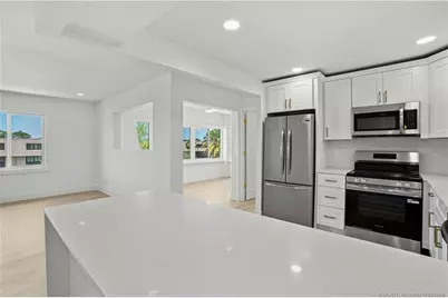 1800 SE Saint Lucie Boulevard #11-307, Stuart, FL 34996 - Photo 4