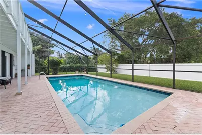 4304 SE Fairway E, Stuart, FL 34997 - Photo 18