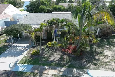 8695 SE Janice Drive, Hobe Sound, FL 33455 - Photo 32