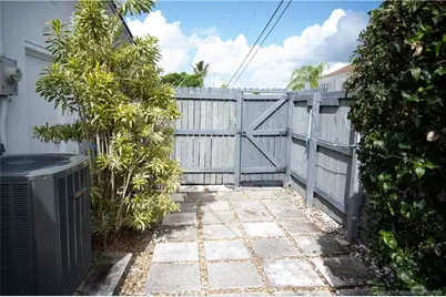 8695 SE Janice Drive, Hobe Sound, FL 33455 - Photo 12