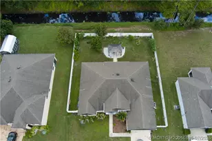1780 SW Buttercup Ave, Port Saint Lucie, FL 34953 - Photo 4