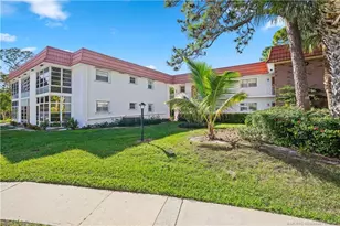 2600 SE Ocean Blvd, Stuart, FL 34996 - Photo 2