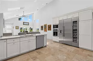 6943 SE Harbor Cir, Stuart, FL 34996 - Photo 8