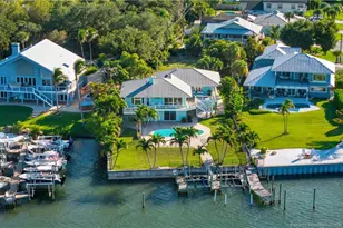 5644 SE Harbor Terrace, Stuart, FL 34997 - Photo 4