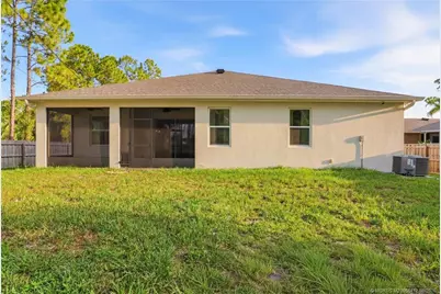 242 Heritage Street SW, Palm Bay, FL 32908 - Photo 8
