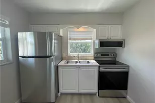 661 Hernando St, Fort Pierce, FL 34949 - Photo 4