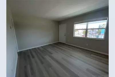 661 Hernando Street #8, Fort Pierce, FL 34949 - Photo 2