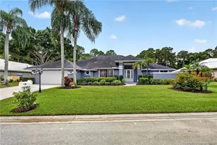 672 SE Pin Oak Terrace, Stuart, FL 34997 - Photo 4