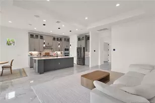 10405 Northbrook Cir, Palm Beach Gardens, FL 33412 - Photo 12