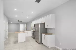 10214 SW Captiva Dr, Port Saint Lucie, FL 34987 - Photo 12