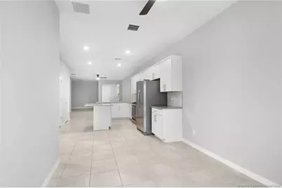 10214 SW Captiva Drive, Port Saint Lucie, FL 34987 - Photo 14