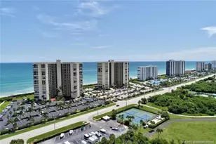 9550 S Ocean Dr, Jensen Beach, FL 34957 - Photo 2