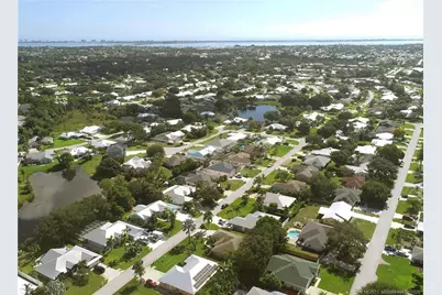 446 NE Vanda Terrado, Jensen Beach, FL 34957 - Photo 30