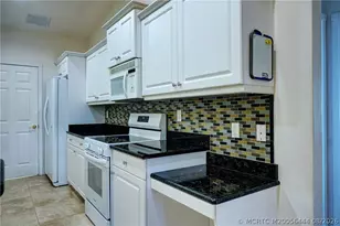 446 NE Vanda Terrado, Jensen Beach, FL 34957 - Photo 10