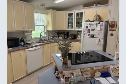 7704 SE Saratoga Drive, Hobe Sound, FL 33455 - Photo 12