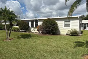 7704 SE Saratoga Dr, Hobe Sound, FL 33455 - Photo 4