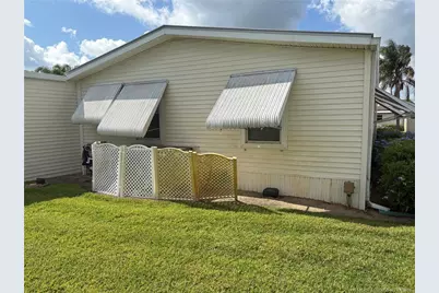 7704 SE Saratoga Drive, Hobe Sound, FL 33455 - Photo 6
