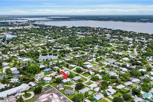 1126 SE Alamanda Ln, Stuart, FL 34996 - Photo 48