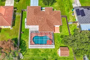 2007 SE Heathwood Cir, Port Saint Lucie, FL 34952 - Photo 2