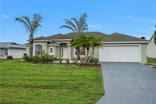 1949 SE Doverbrook St, Port Saint Lucie, FL 34983 - Photo 2