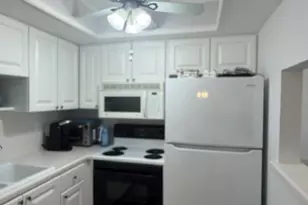 2929 SE Ocean Blvd, Stuart, FL 34996 - Photo 14