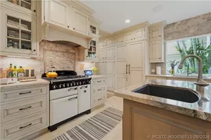11815 SE Plandome Dr, Hobe Sound, FL 33455 - Photo 10