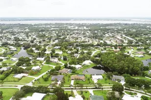 2490 NE Pinecrest Lakes Blvd, Jensen Beach, FL 34957 - Photo 34