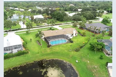 2490 NE Pinecrest Lakes Boulevard, Jensen Beach, FL 34957 - Photo 38