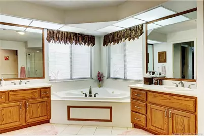2490 NE Pinecrest Lakes Boulevard, Jensen Beach, FL 34957 - Photo 20