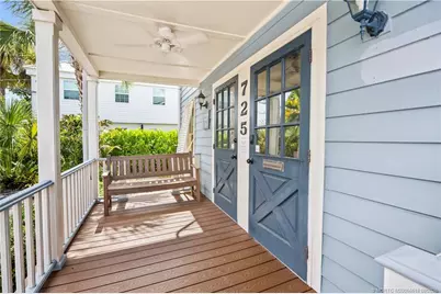 725 SE 5th Street, Stuart, FL 34994 - Photo 2