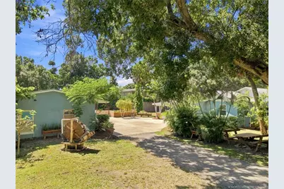 1895 39th Avenue, Vero Beach, FL 32960 - Photo 4