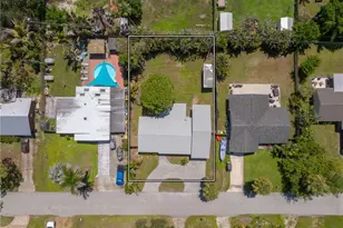 8300 SE Camellia Dr, Hobe Sound, FL 33455 - Photo 22