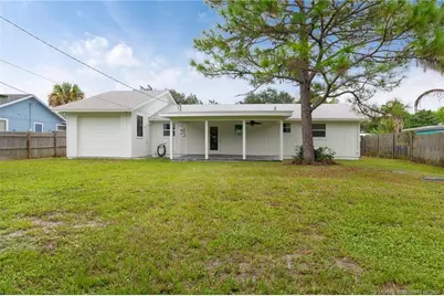 8300 SE Camellia Drive, Hobe Sound, FL 33455 - Photo 14