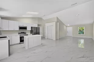2470 SE Toledo Ave, Port Saint Lucie, FL 34952 - Photo 12