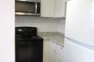 2929 SE Ocean Blvd, Stuart, FL 34996 - Photo 6