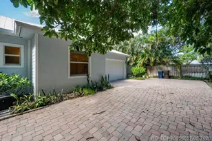 1015 SW Flora Belle Ln, Stuart, FL 34994 - Photo 52