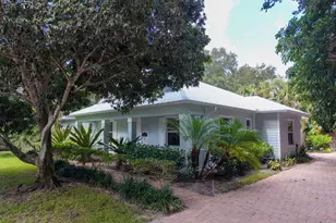 1015 SW Flora Belle Ln, Stuart, FL 34994 - Photo 2