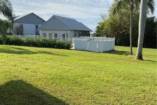 2216 NW 22nd Ave, Stuart, FL 34994 - Photo 16