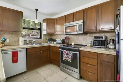 5765 SE Rosemont Avenue, Stuart, FL 34997 - Photo 10