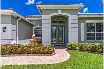 704 SW Myakka River Trace SW, Port Saint Lucie, FL 34986 - Photo 2