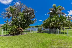 704 SW Myakka River Trace SW, Port Saint Lucie, FL 34986 - Photo 4