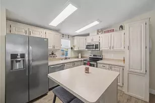 623 Nettles Blvd, Jensen Beach, FL 34957 - Photo 4