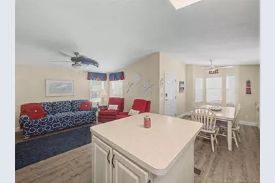 623 Nettles Boulevard, Jensen Beach, FL 34957 - Photo 6