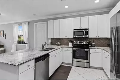 650 SW Glen Crest Way, Stuart, FL 34997 - Photo 10