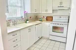 911 SW South River Dr, Stuart, FL 34997 - Photo 2