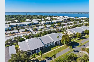 250 SE Four Winds Drive #105, Stuart, FL 34996 - Photo 24