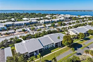 250 SE Four Winds Dr, Stuart, FL 34996 - Photo 24