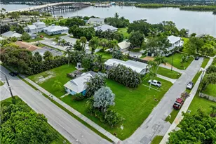 2849 SW Cornell Ave, Palm City, FL 34990 - Photo 2