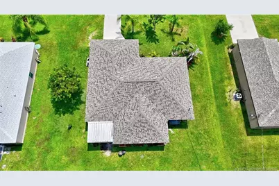 537 NW Billiar Avenue, Port Saint Lucie, FL 34983 - Photo 22